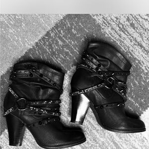 VENUS Black Heeled Boots with Studded Straps